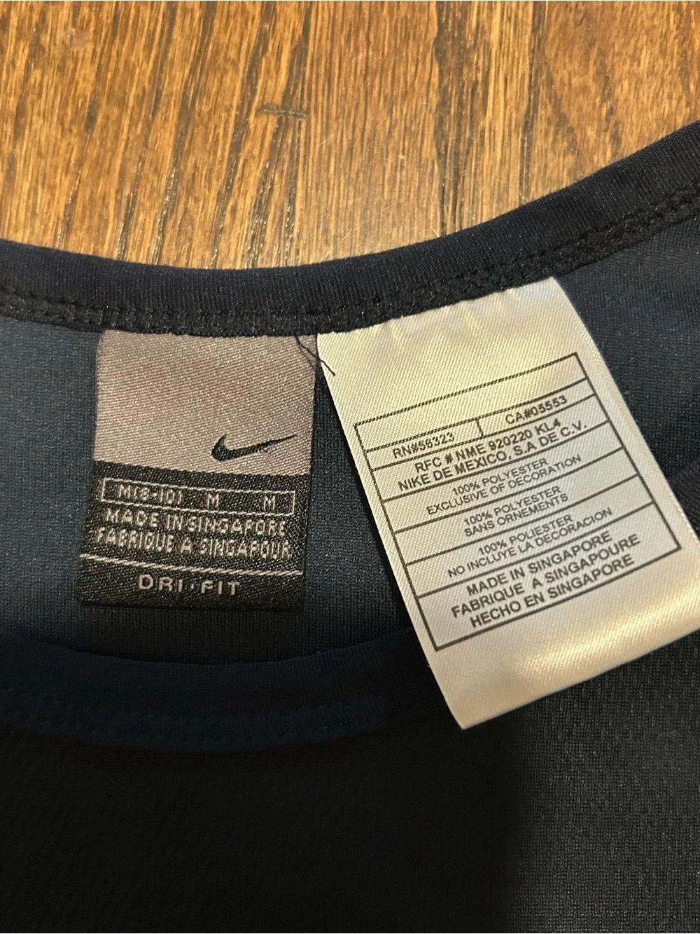 Nike Dri-FIT Long Sleeve Athletic Top Navy Blue Embroidered Swoosh Medium